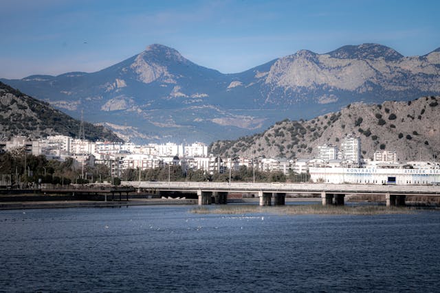 Ticari gayrimenkul yatırım analizi Antalya